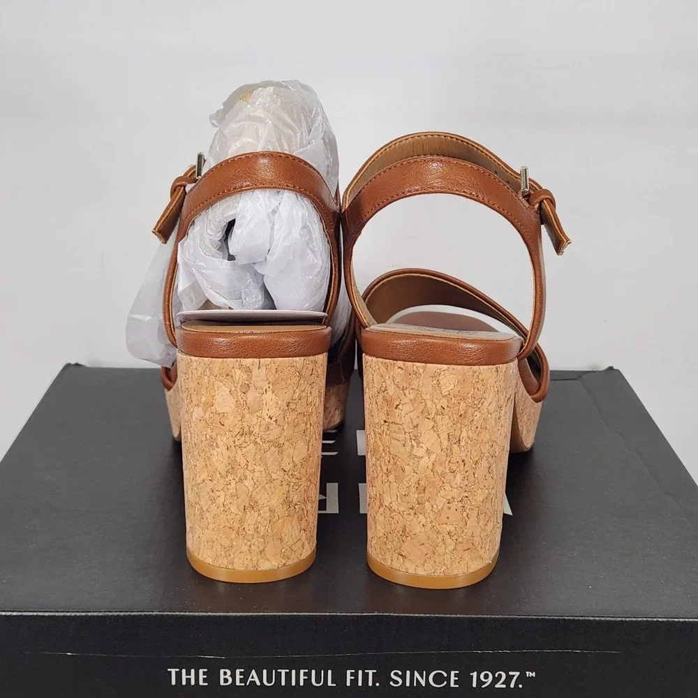 Naturalizer Lilly Sandal Women Size 8.5 English Tea Brown Cork Platform Block